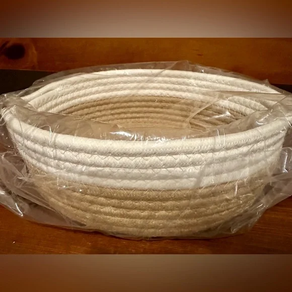 NWT Short Stories Round Rope Basket-Neutral-9.8” X 9.8” in Packaging - Picture 4 of 5